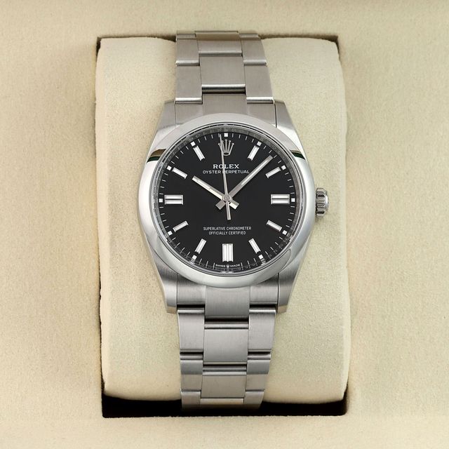 Rolex Oyster Perpetual 126000 Image 2